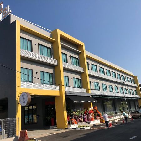 O&G Hotel Parit Buntar Ngoại thất bức ảnh